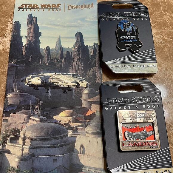 Star Wars Galaxy’s Edge Disneyland Opening 2019 Pins & Map - Picture 2 of 6